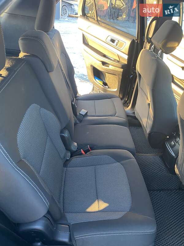 Позашляховик / Кросовер Ford Explorer 2017 в Львові