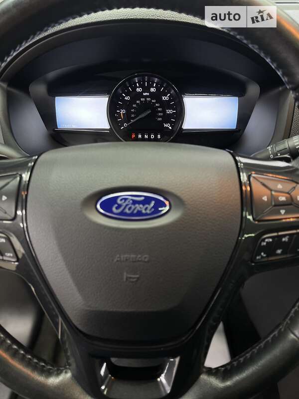 Внедорожник / Кроссовер Ford Explorer 2017 в Виноградове
