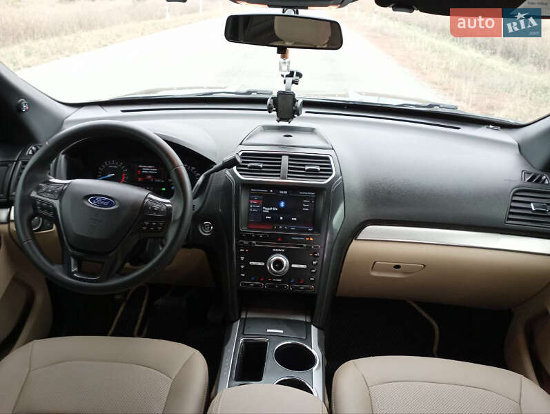 Внедорожник / Кроссовер Ford Explorer 2018 в Хмельницком