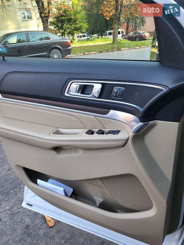 Внедорожник / Кроссовер Ford Explorer 2017 в Тернополе