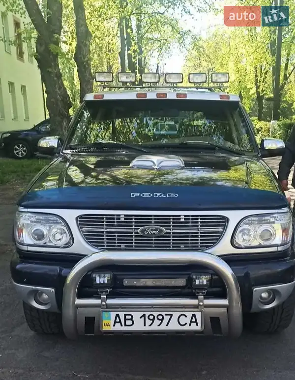 Ford Explorer