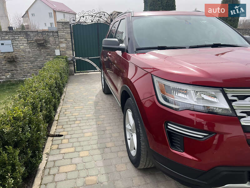 Внедорожник / Кроссовер Ford Explorer 2018 в Хмельницком