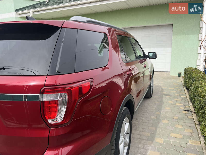 Внедорожник / Кроссовер Ford Explorer 2018 в Хмельницком