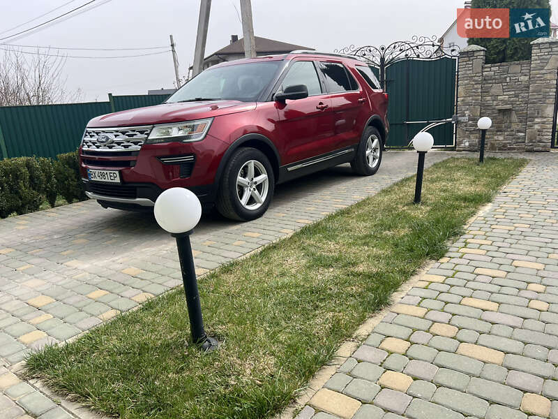 Внедорожник / Кроссовер Ford Explorer 2018 в Хмельницком