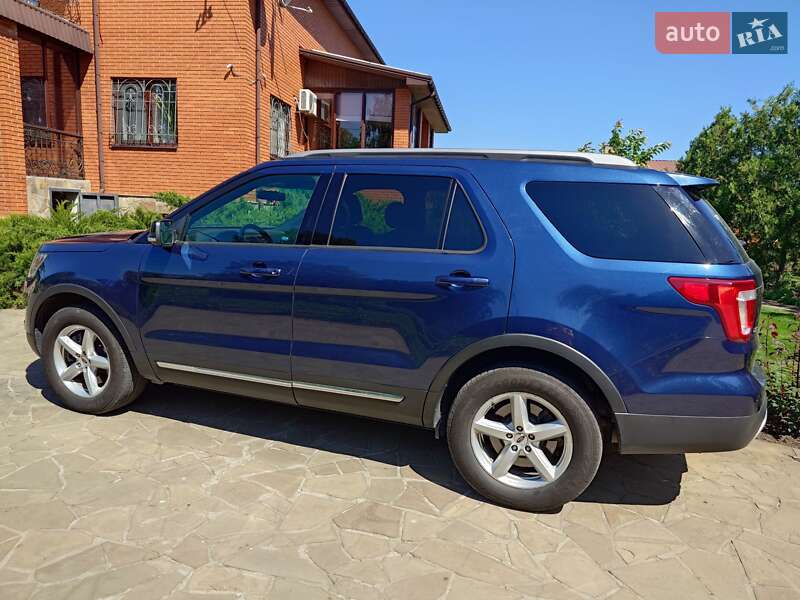 Внедорожник / Кроссовер Ford Explorer 2017 в Днепре