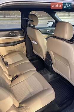 Позашляховик / Кросовер Ford Explorer 2017 в Києві