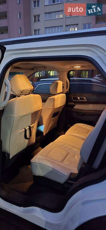 Позашляховик / Кросовер Ford Explorer 2015 в Києві фото 13 Позашляховик / Кросовер Ford Explorer 2015 в Києві