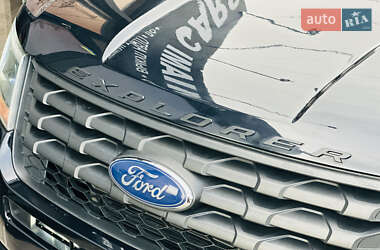 Позашляховик / Кросовер Ford Explorer 2017 в Харкові