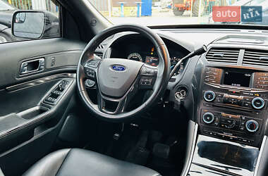 Позашляховик / Кросовер Ford Explorer 2017 в Харкові