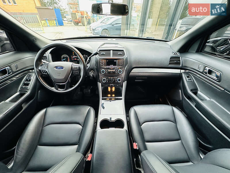 Позашляховик / Кросовер Ford Explorer 2017 в Харкові