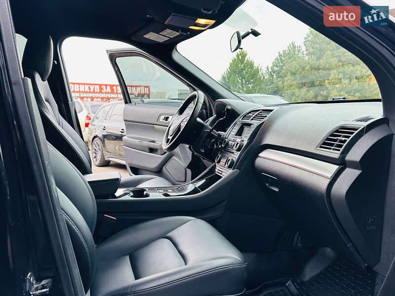 Позашляховик / Кросовер Ford Explorer 2017 в Харкові