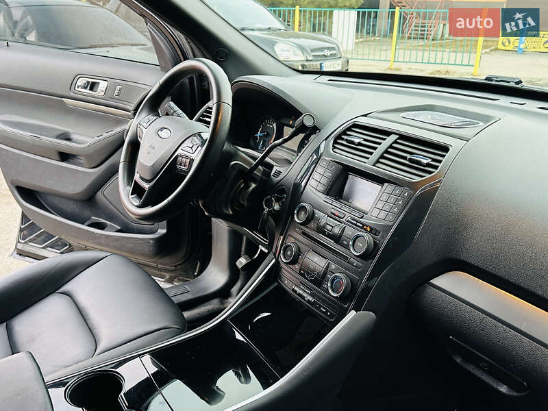 Позашляховик / Кросовер Ford Explorer 2017 в Харкові