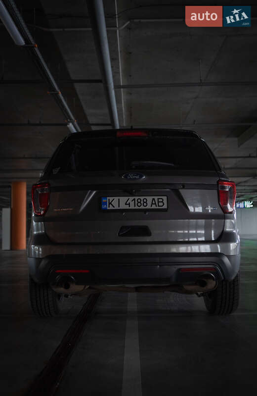 Позашляховик / Кросовер Ford Explorer 2017 в Києві
