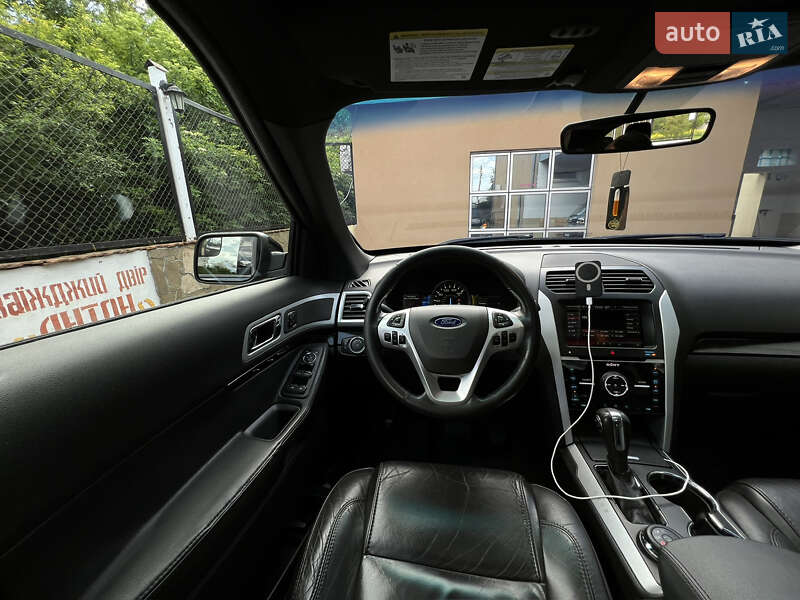 Позашляховик / Кросовер Ford Explorer 2014 в Львові