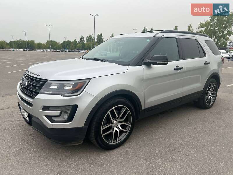 Позашляховик / Кросовер Ford Explorer 2017 в Дніпрі