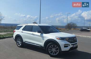 Ford Explorer 2022