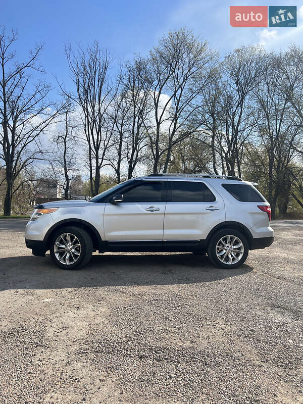 Позашляховик / Кросовер Ford Explorer 2015 в Первомайську фото 5 Позашляховик / Кросовер Ford Explorer 2015 в Первомайську