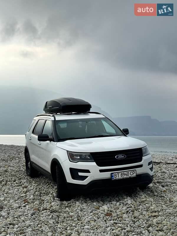 Внедорожник / Кроссовер Ford Explorer 2016 в Херсоне