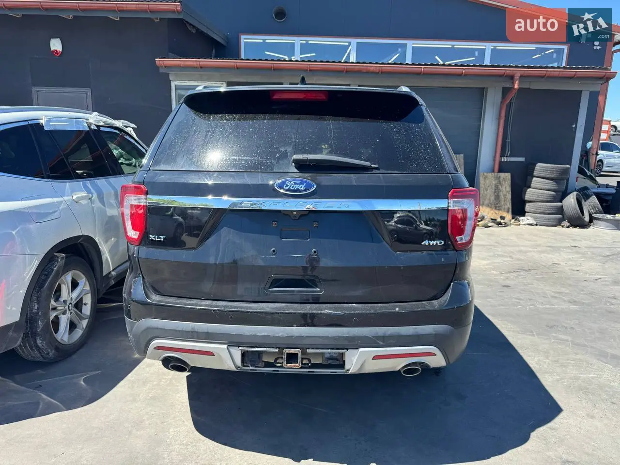 2015 Ford Explorer - мініатюра 4