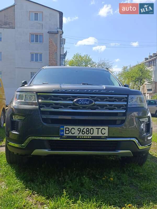Ford Explorer