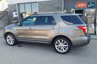 Ford Explorer 2011