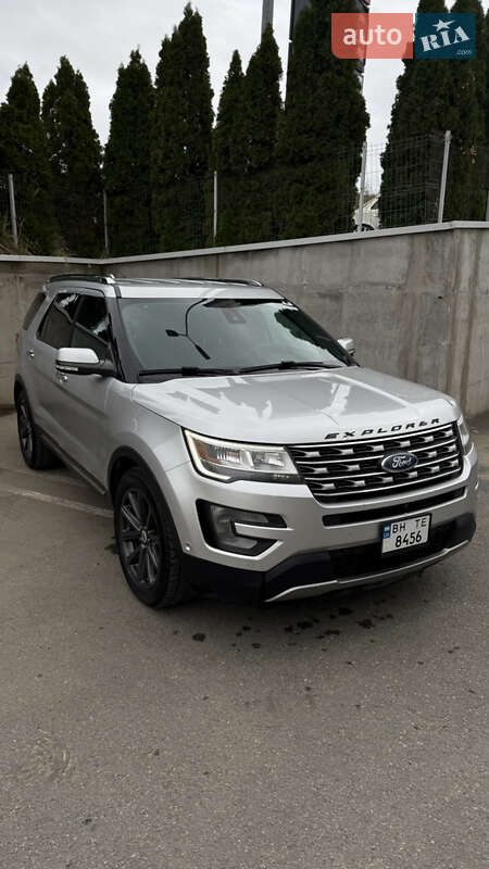 Ford Explorer