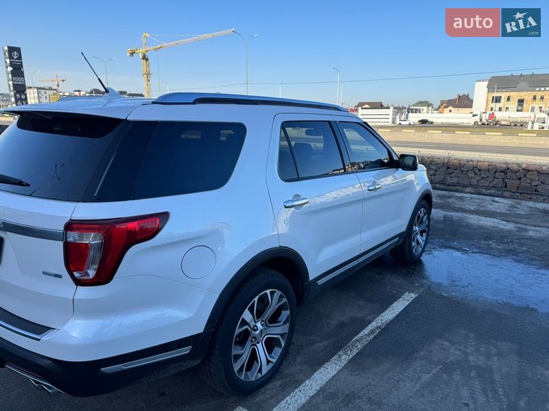 Позашляховик / Кросовер Ford Explorer 2018 в Києві