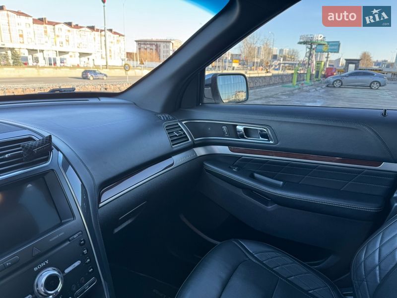 Позашляховик / Кросовер Ford Explorer 2018 в Києві