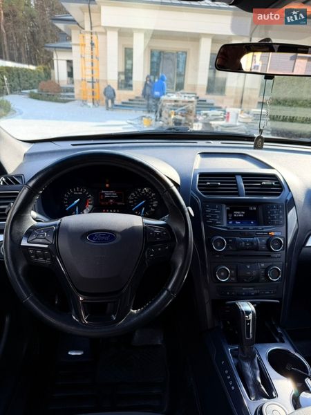 Внедорожник / Кроссовер Ford Explorer 2017 в Львове
