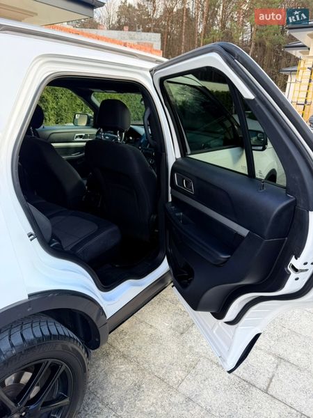 Внедорожник / Кроссовер Ford Explorer 2017 в Львове