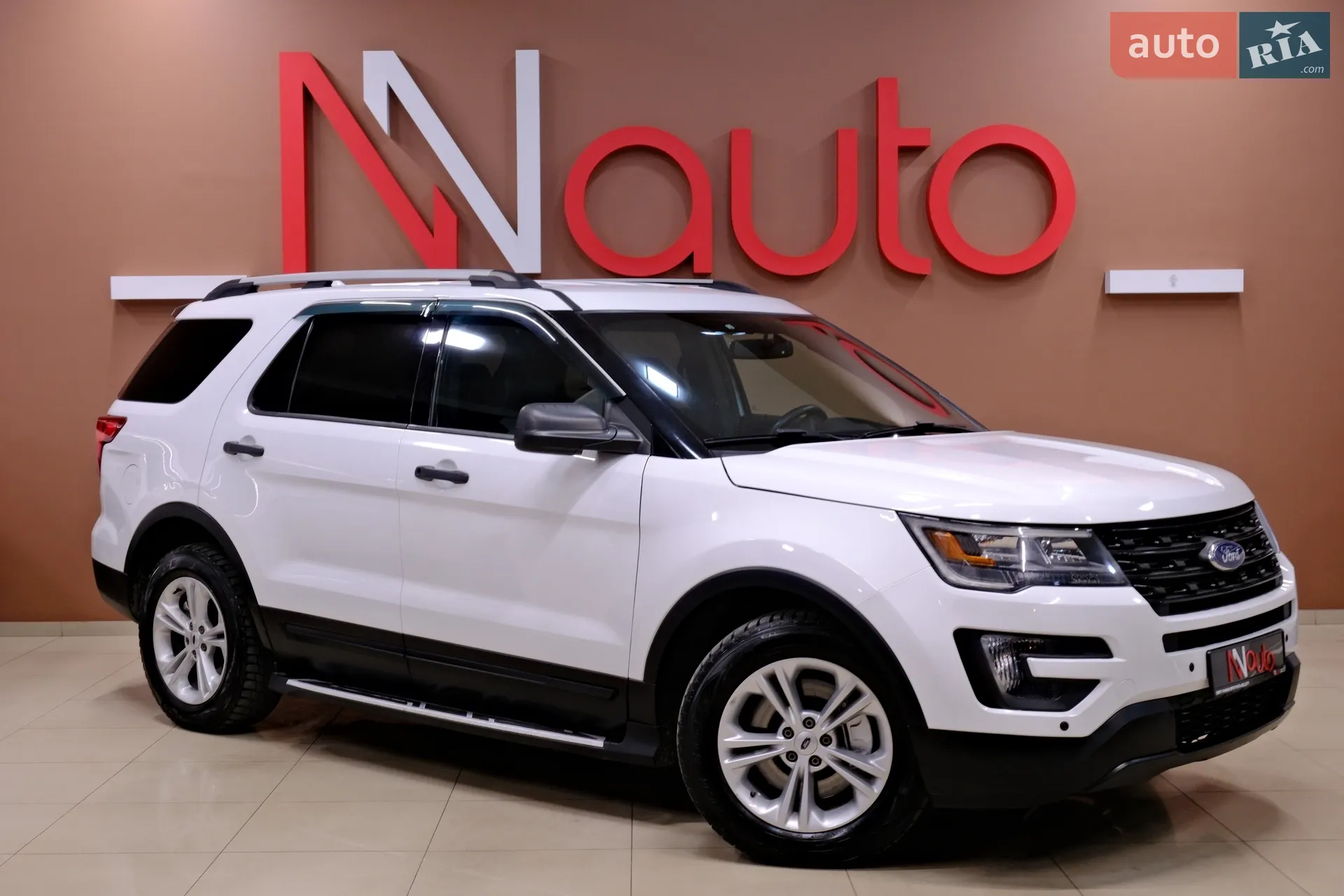 Ford Explorer 2017 VIN 1FM5K8AR3HGC26169 фото оголошення 8 з 46