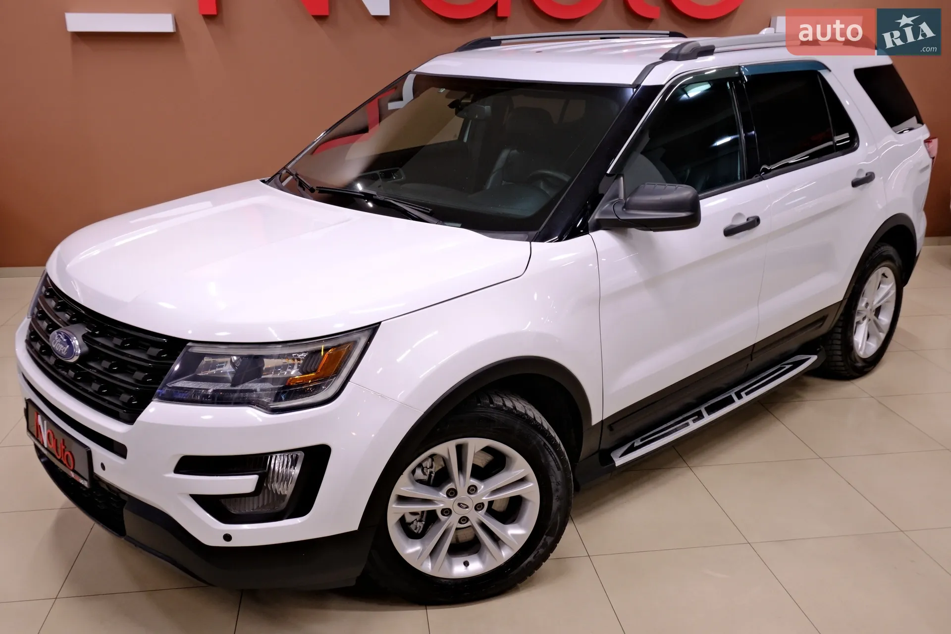 Ford Explorer 2017 VIN 1FM5K8AR3HGC26169 фото оголошення 12 з 46