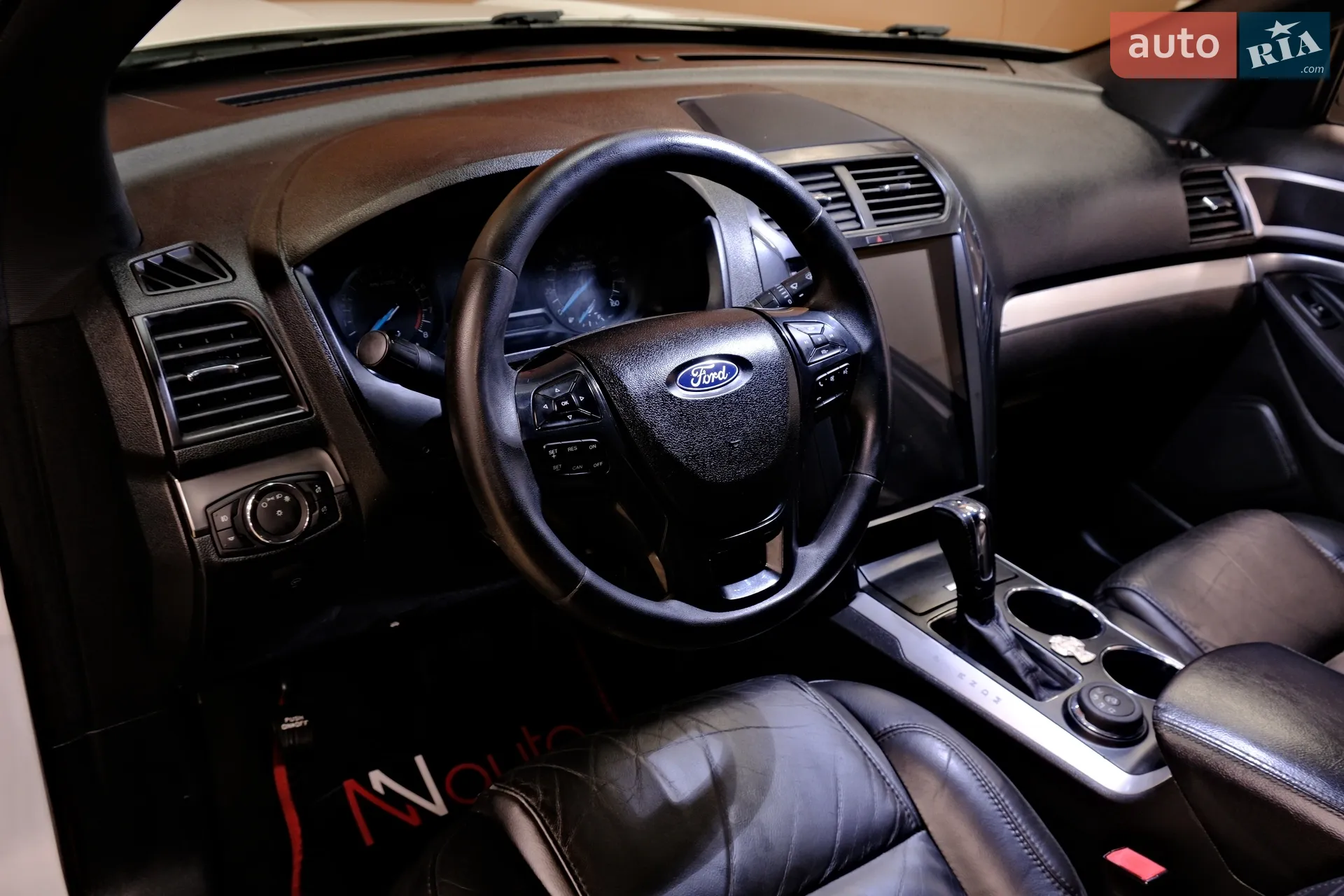 Ford Explorer 2017 VIN 1FM5K8AR3HGC26169 фото оголошення 28 з 46