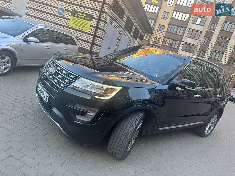 Внедорожник / Кроссовер Ford Explorer 2017 в Луцке