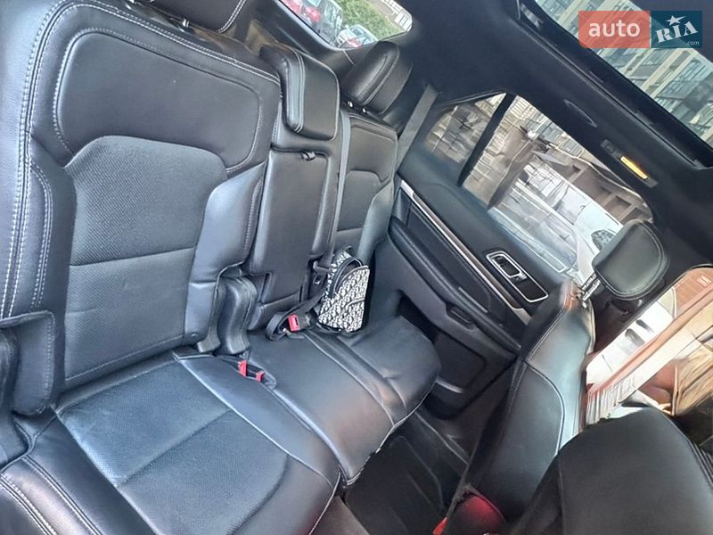 Внедорожник / Кроссовер Ford Explorer 2017 в Луцке