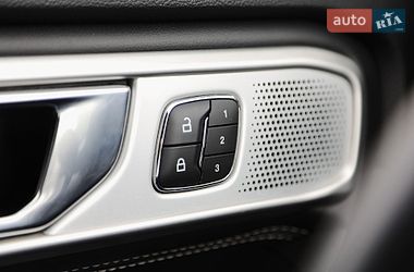 Внедорожник / Кроссовер Ford Explorer 2020 в Харькове