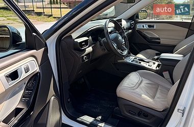 Позашляховик / Кросовер Ford Explorer 2022 в Києві фото 11 Позашляховик / Кросовер Ford Explorer 2022 в Києві