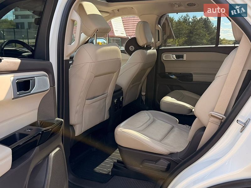 Позашляховик / Кросовер Ford Explorer 2022 в Києві фото 12 Позашляховик / Кросовер Ford Explorer 2022 в Києві