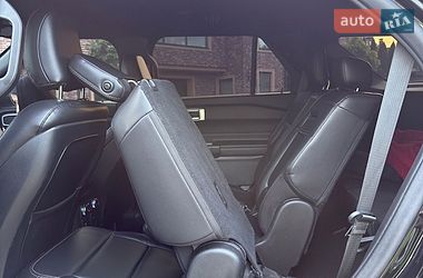 Позашляховик / Кросовер Ford Explorer 2020 в Чернівцях