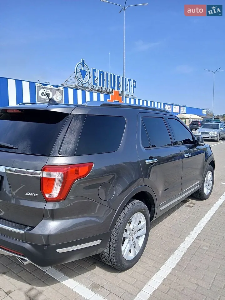 2018 Ford Explorer - мініатюра 4