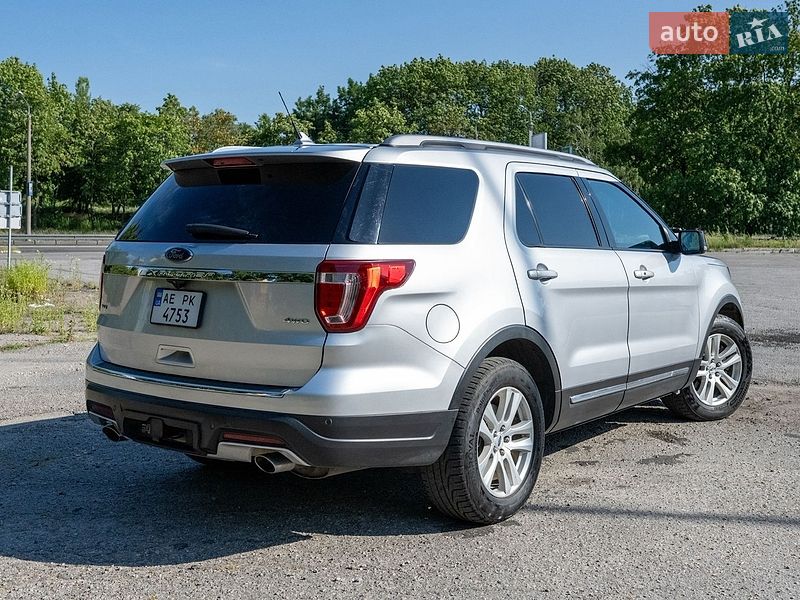 Внедорожник / Кроссовер Ford Explorer 2017 в Днепре
