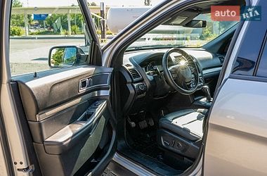 Внедорожник / Кроссовер Ford Explorer 2017 в Днепре