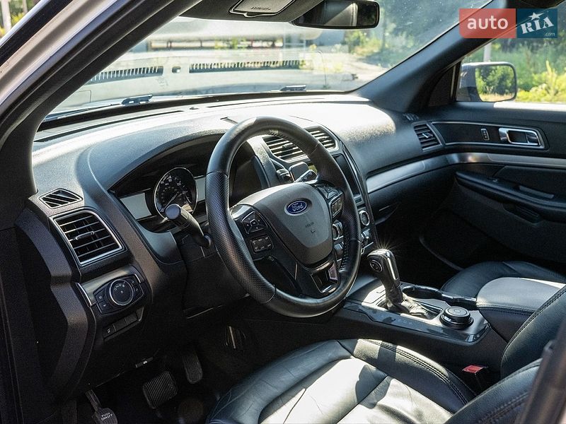 Внедорожник / Кроссовер Ford Explorer 2017 в Днепре