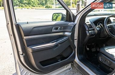 Внедорожник / Кроссовер Ford Explorer 2017 в Днепре