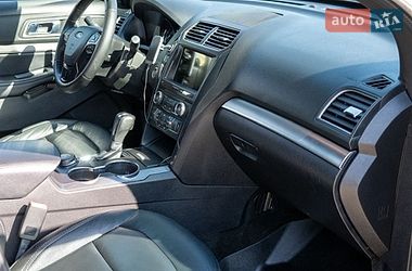 Внедорожник / Кроссовер Ford Explorer 2017 в Днепре