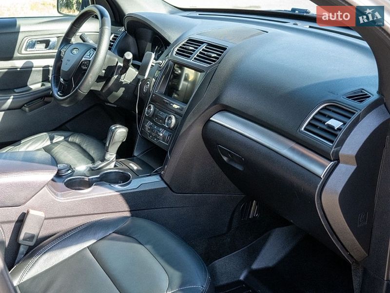Внедорожник / Кроссовер Ford Explorer 2017 в Днепре