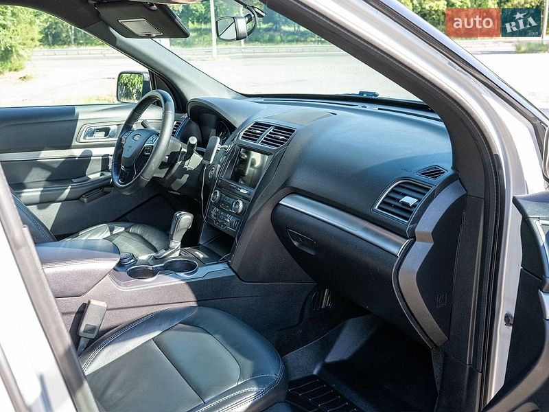Внедорожник / Кроссовер Ford Explorer 2017 в Днепре