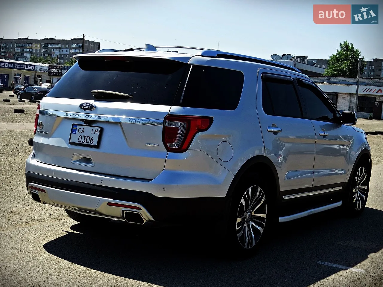 2017 Ford Explorer - мініатюра 3