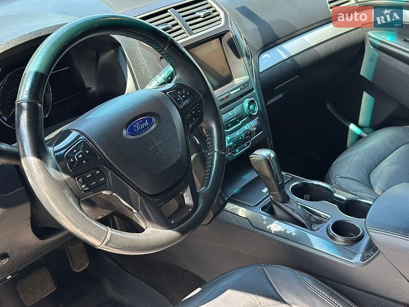 Внедорожник / Кроссовер Ford Explorer 2017 в Красилове