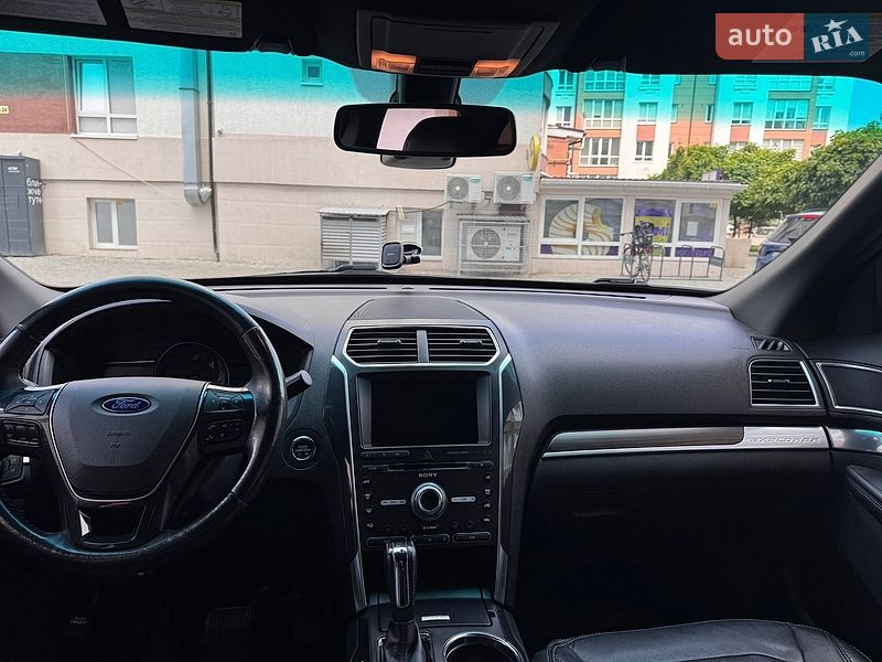 Внедорожник / Кроссовер Ford Explorer 2016 в Ивано-Франковске